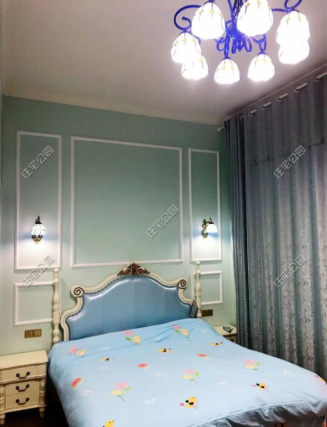 為父母養老，湖南兄妹在農村老家修建三層別墅，主體裝修一個花了80萬