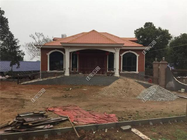 農村包工頭給自家建房，30萬建成一層別墅，質量更是沒得說