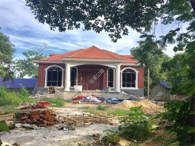 農村包工頭給自家建房，30萬建成一層別墅，質量更是沒得說