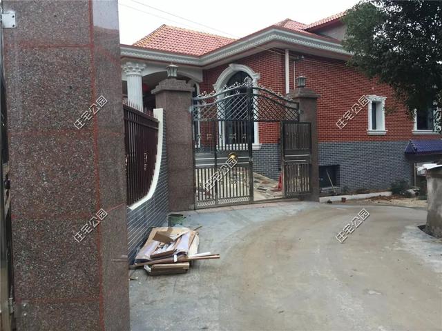 農村包工頭給自家建房，30萬建成一層別墅，質量更是沒得說