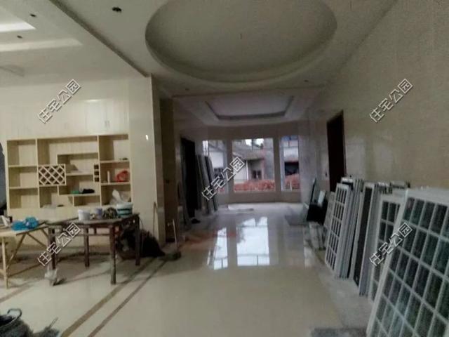 為了落葉歸根，湖南兄弟倆回鄉下建別墅，各自花了60萬，享受田園生活