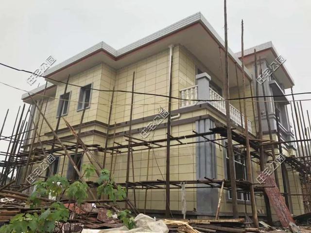 為了落葉歸根，湖南兄弟倆回鄉下建別墅，各自花了60萬，享受田園生活