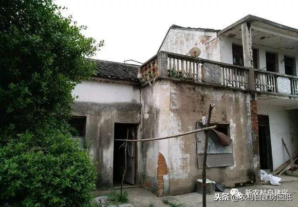 江蘇小伙回農(nóng)村自建別墅，包工包料每瓶1200，村里還有花海、草坪！