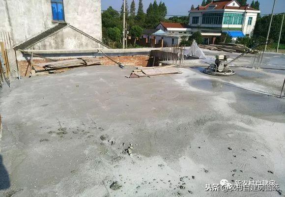 江蘇小伙回農(nóng)村自建別墅，包工包料每瓶1200，村里還有花海、草坪！