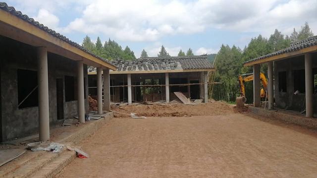 25X28米的一層別墅設(shè)計(jì)方案，超氣派的農(nóng)村養(yǎng)老房，你喜歡嗎？