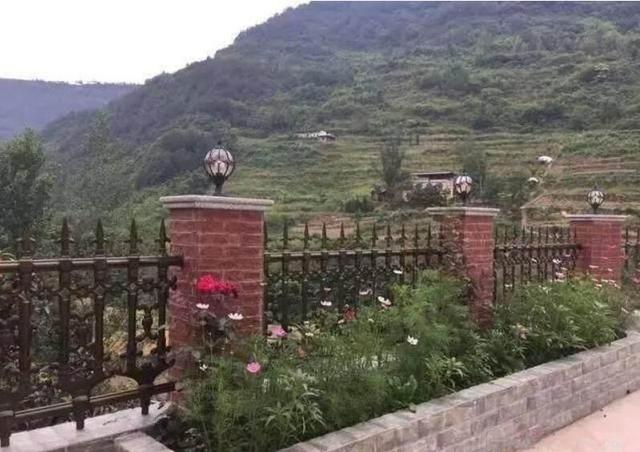 最適合農村的實用布局、方正戶型，兩套廣西自建522平農村別墅