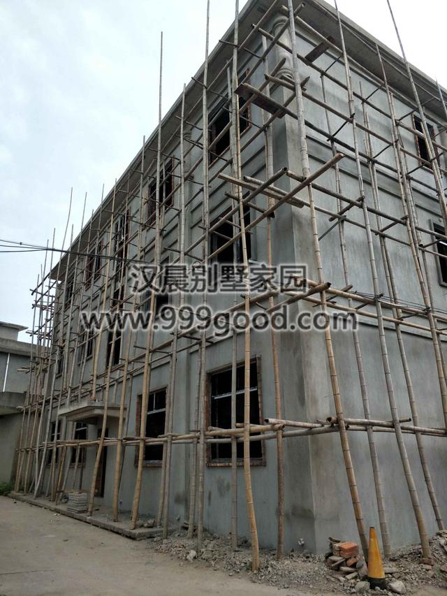 今年的蓋房愿望實現(xiàn)了嗎？2套豪華雙拼別墅實拍照片，過年想低調(diào)都難