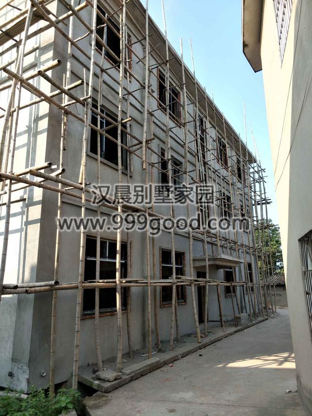 今年的蓋房愿望實現(xiàn)了嗎？2套豪華雙拼別墅實拍照片，過年想低調(diào)都難