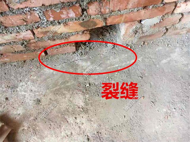 農村新建好的的房子樓板開裂，看著都揪心，注意要這樣綁鋼筋