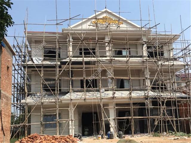 我和叔叔蓋的雙拼養老別墅，每人35萬，400多平的大院子就是爽