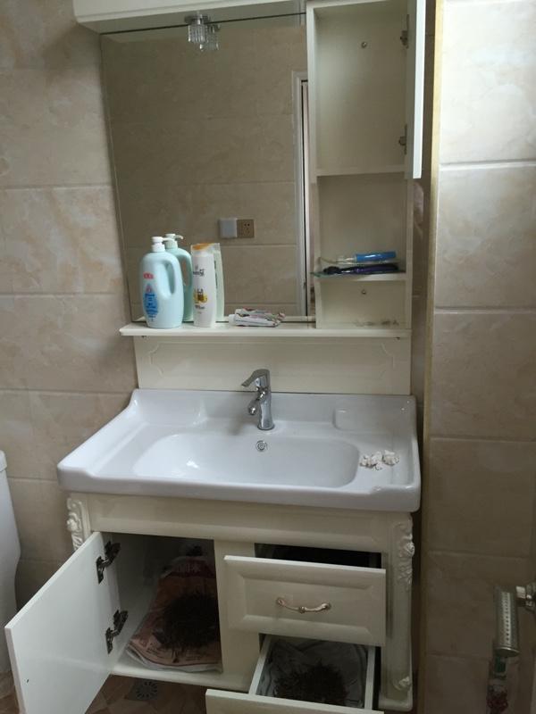 聽說這樣的農村別墅在福建省非常普通，簡裝接地氣，樓梯有檔次！