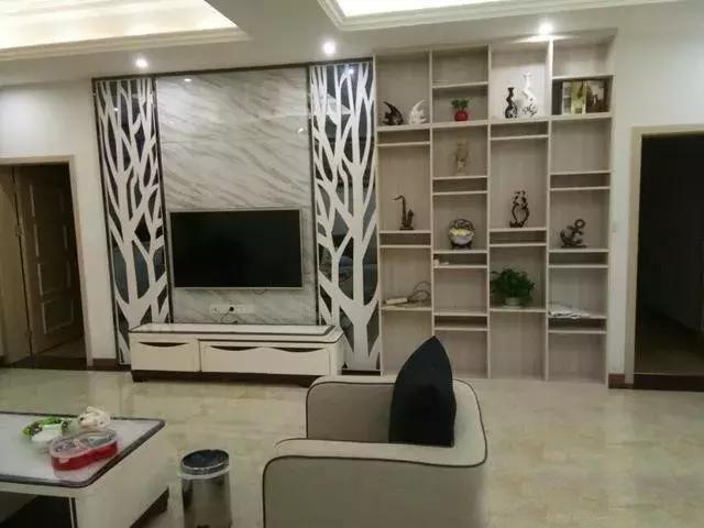 真嗨啊！建成這棟農村別墅，人生達到了巔峰，父母都笑得合不攏嘴！