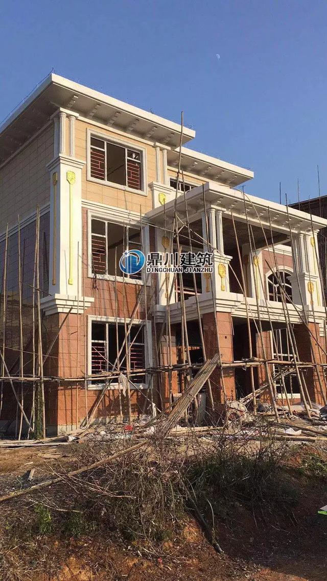 11.42米x11.22米三層小別墅設計圖，簡單大氣，建成后的結果令人十分驚喜！