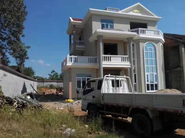 農村別墅大和級圖推薦，30萬可建，已有8套建成實景，很多農村人在建