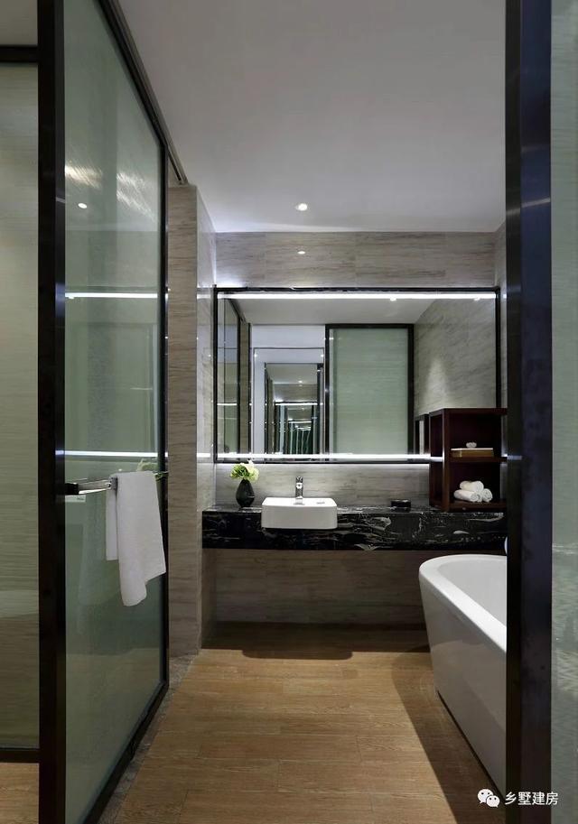 還在為建房子煩惱嗎？這款13X10米小別墅精致大方，是農(nóng)村建房首選