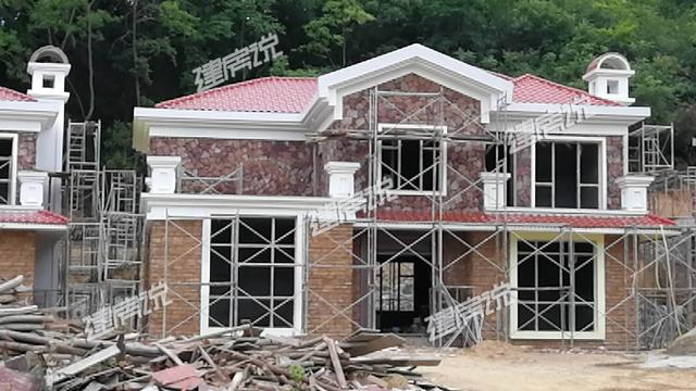 二層框架農村自建房，25萬建村里一棟，人人看了都羨慕。