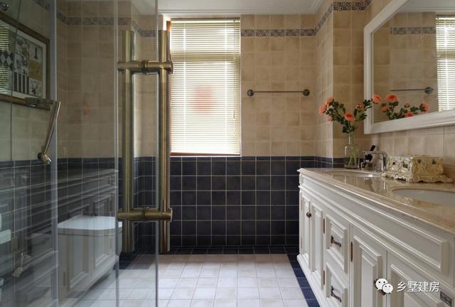 三層別墅，大氣婉約，精致絕美，露臺層層疊加，越看越喜歡。