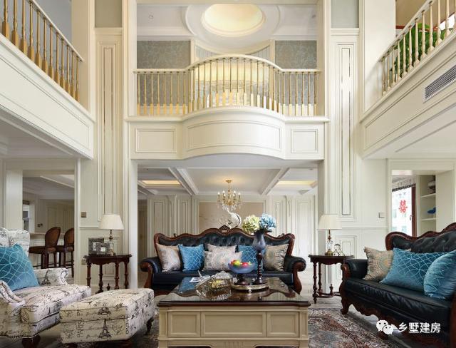 三層別墅，大氣婉約，精致絕美，露臺層層疊加，越看越喜歡。