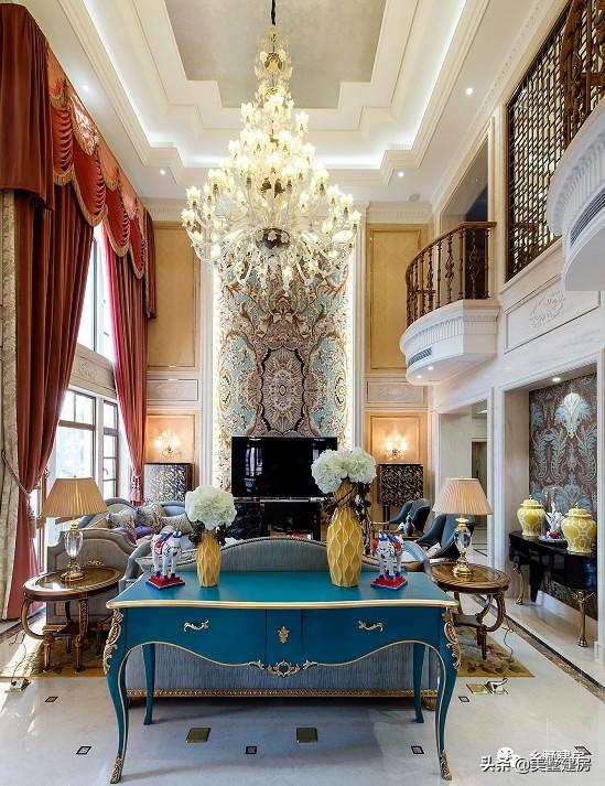 經典歐式二層別墅設計圖，外形獨特，造型美觀，農村生活想低調都不行！