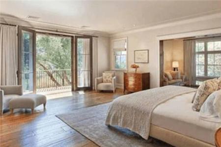 現代風情的四合院小別墅設計圖，簡約而不失雅致,布局精致全圖！