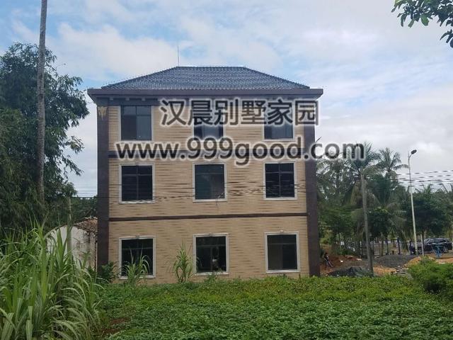 占地131平三層農村自建房，兩種外觀配色方案，無論哪種都是不易過時。