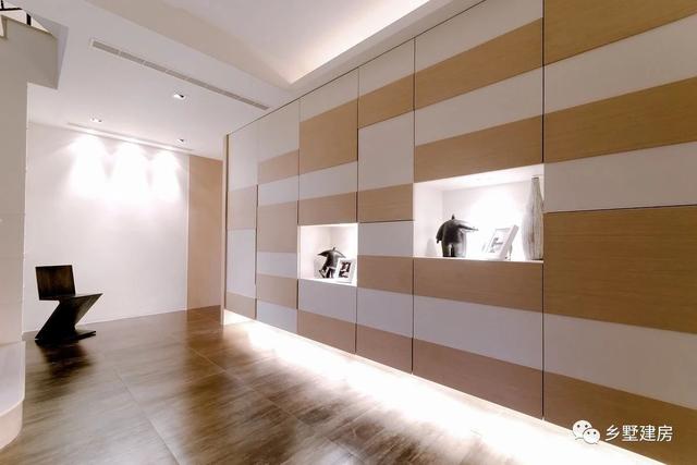 簡(jiǎn)歐風(fēng)別墅設(shè)計(jì)圖，11X9.6米帶閣樓設(shè)計(jì)別具一格，適合農(nóng)村自建！