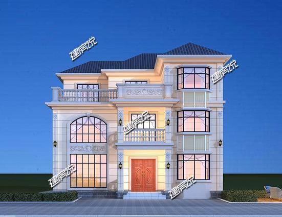 小伙蓋村里最美三層別墅，外觀清新靚麗，典型的歐式造型，大氣恢宏
