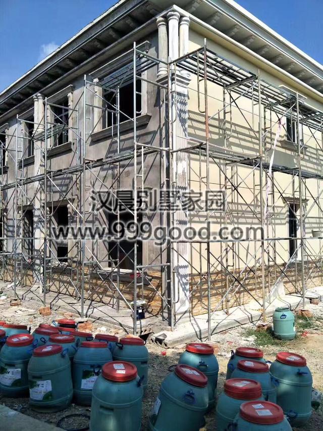 這棟實力派的農(nóng)村二層別墅占地206平，絕對會閃耀全村