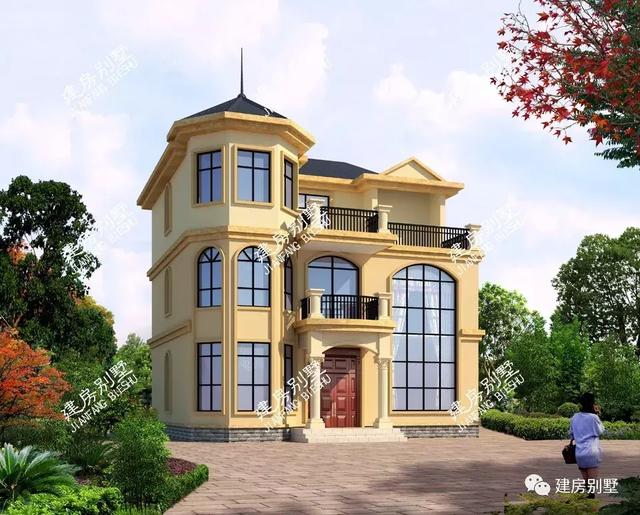 兩棟寬11米多的三層自建房設(shè)計(jì)圖，第一棟配多邊形窗，造型似城堡，總幻想著自己會變成公主，住進(jìn)城堡，遇到心愛的王子。