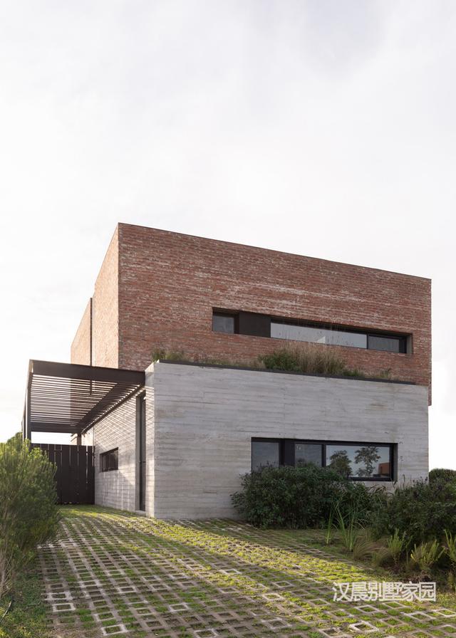 國外二層個(gè)性別墅效果圖，符合中國人的喜歡嗎