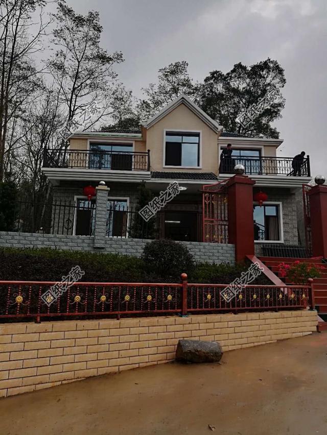 圖紙之家建房案例：20萬修建別墅不是夢，楊女士這款別墅就是最好的證明