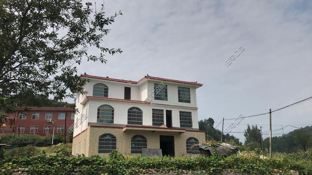 陜西回農(nóng)村自建房，48萬建3層小樓，超值