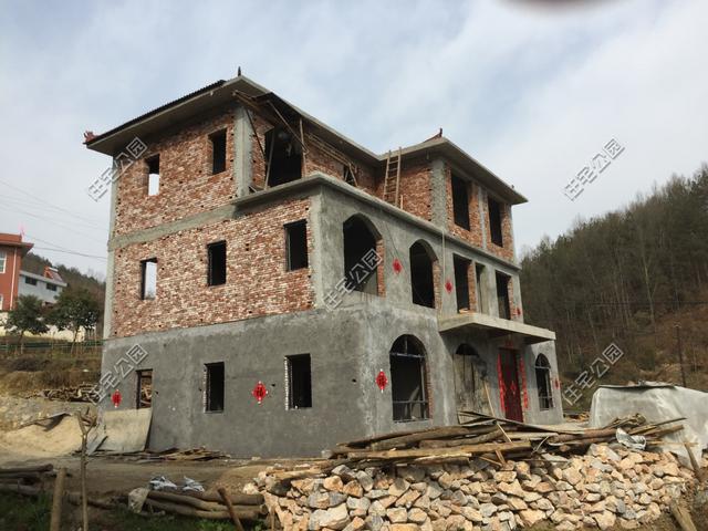 陜西回農(nóng)村自建房，48萬建3層小樓，超值