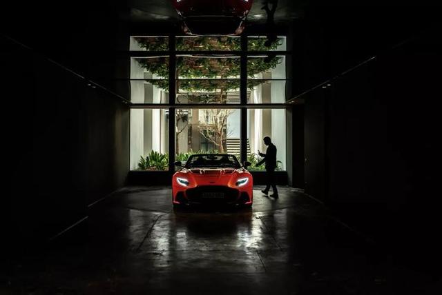 全球頂級別墅，售價2.5億，從沒見過這么驚艷的泳池