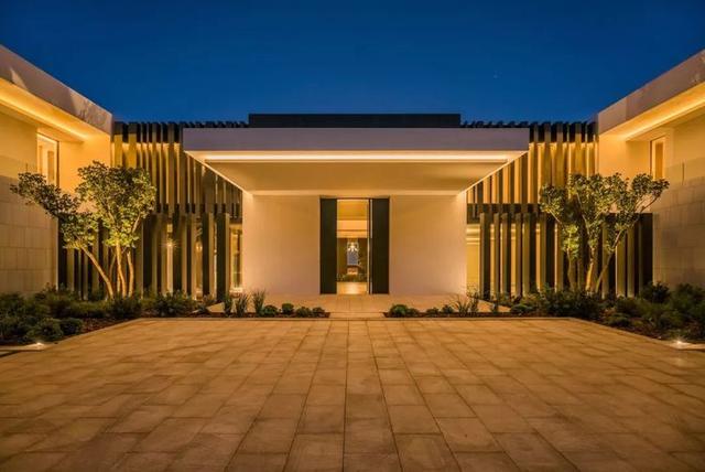 全球頂級別墅，售價2.5億，從沒見過這么驚艷的泳池