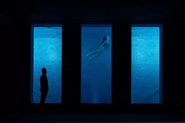 全球頂級別墅，售價2.5億，從沒見過這么驚艷的泳池