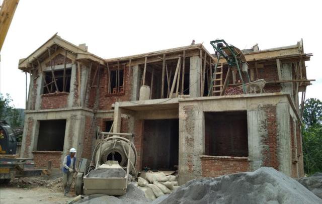 云南二層中式徽派房子設計及施工，土建造價40萬