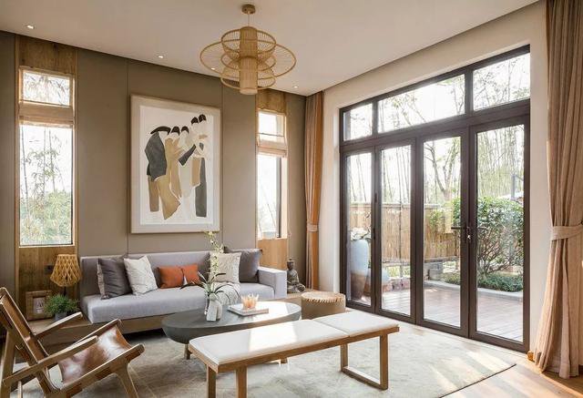 最美庭院別墅實拍，一進庭院就被驚艷到了，這才叫別墅