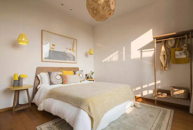 最美庭院別墅實拍，一進庭院就被驚艷到了，這才叫別墅