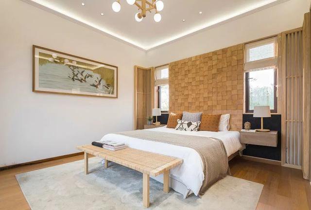 最美庭院別墅實拍，一進庭院就被驚艷到了，這才叫別墅