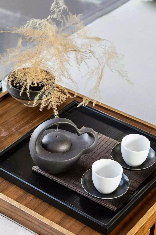 最美庭院別墅實拍，一進庭院就被驚艷到了，這才叫別墅