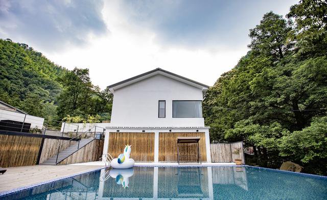 不容錯過的民宿實景圖，聯排式小別墅樣式