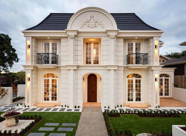 城堡類型的住房圖片，隨便建一棟就是全村最豪別墅