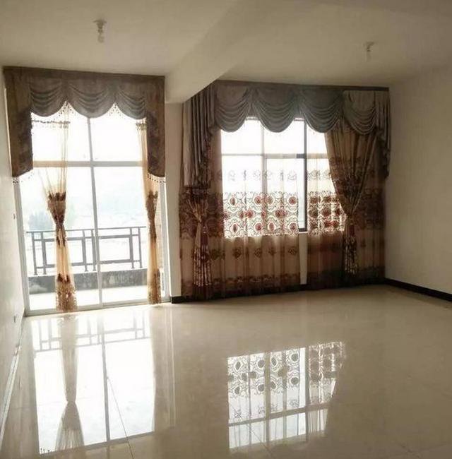 農村三層平屋頂樓房建造實拍，完工圖真漂亮，總共花了59萬