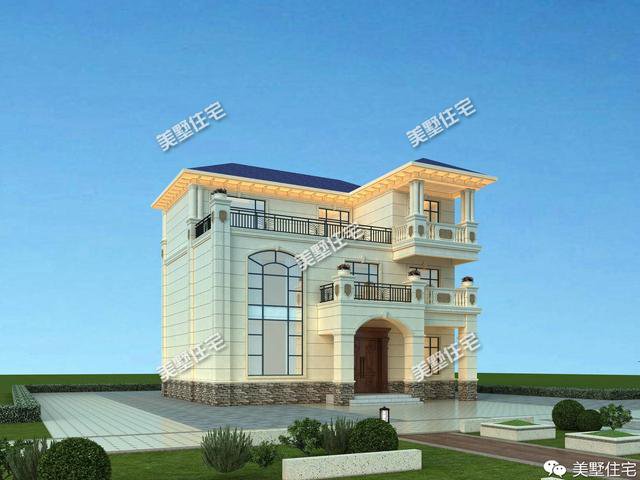 13.2×12.1米三層簡歐別墅方案平面圖，戶型端正