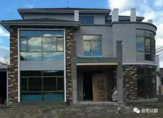 農(nóng)民自建房鋼結(jié)構(gòu)別墅，每平米造價(jià)僅1500，還做什么磚混框架！