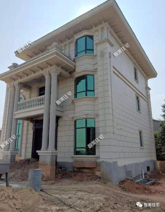 驚艷的歐式三層豪宅設計戶型方案圖，主體+外裝70萬