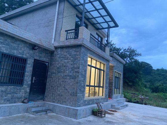 80萬回老家建兩層小別墅含內部裝修，鄰居看完都說很實用