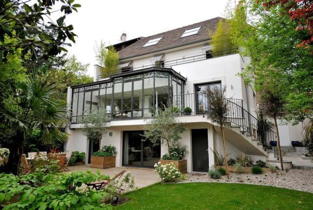 退休后，想要這樣的生活，一套別墅有陽(yáng)光房有庭院