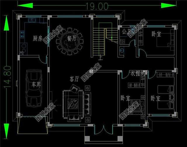 二層帶車庫的別墅圖紙，外觀風(fēng)格新穎，內(nèi)部功能充足